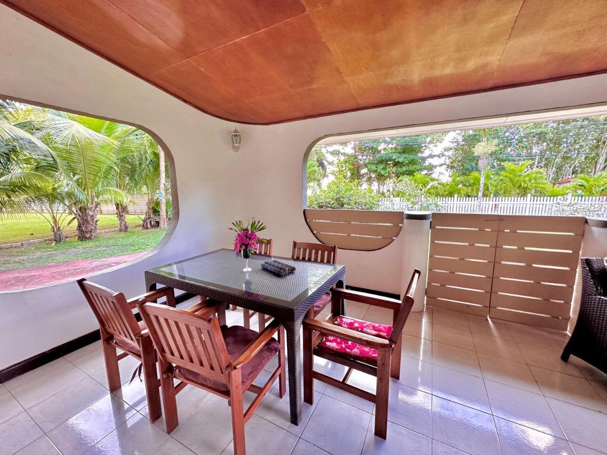 88 Days Self Catering Holidays & Accomodation Baie Lazare  Kültér fotó