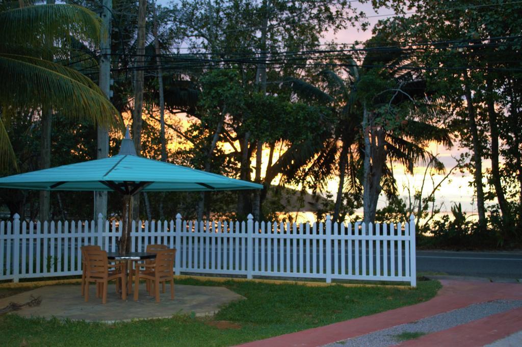 88 Days Self Catering Holidays & Accomodation Baie Lazare  Kültér fotó